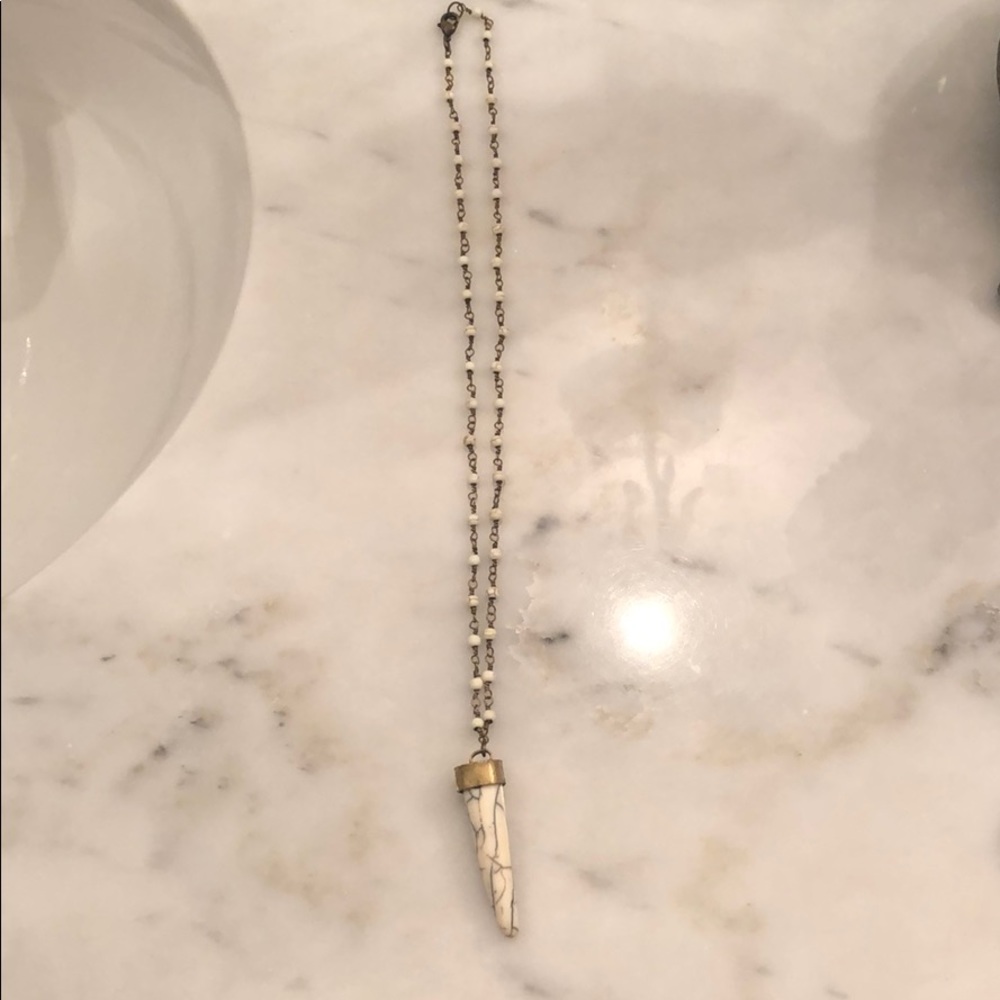 Gold/Creme Necklace with Horn